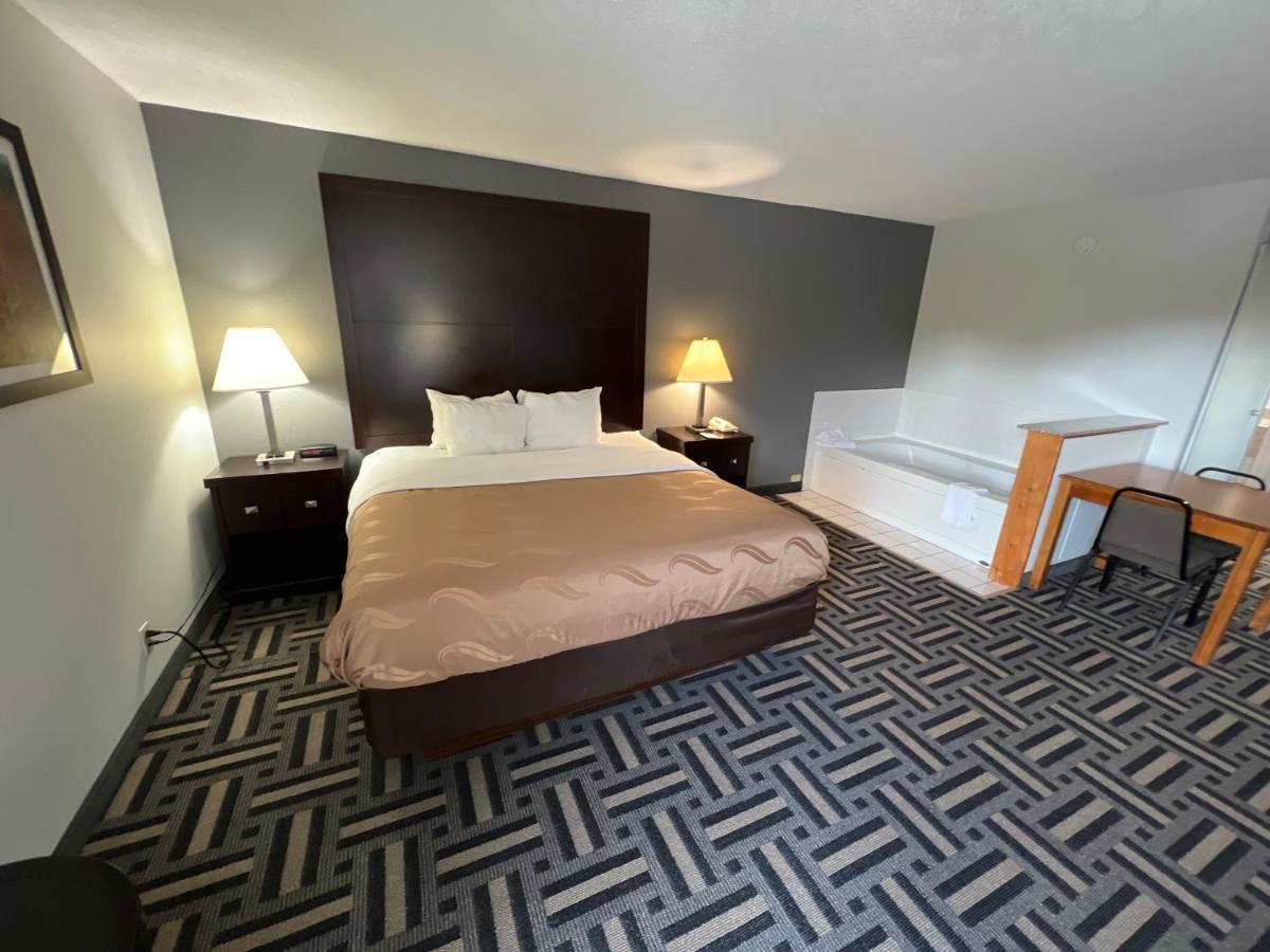 Quality Inn & Suites Rosemount Екстер'єр фото
