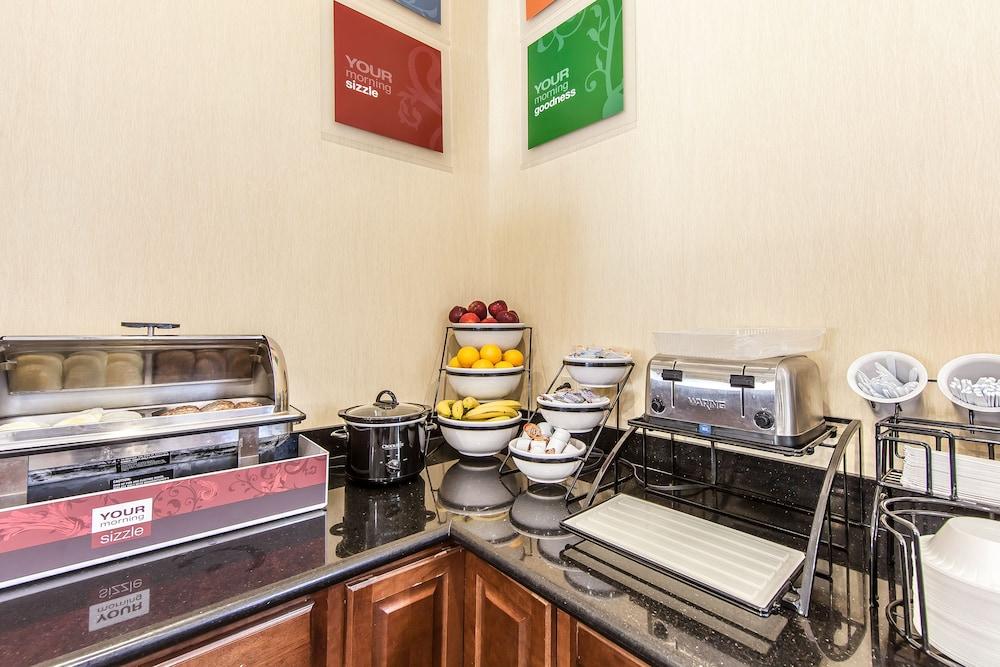 Quality Inn & Suites Rosemount Екстер'єр фото